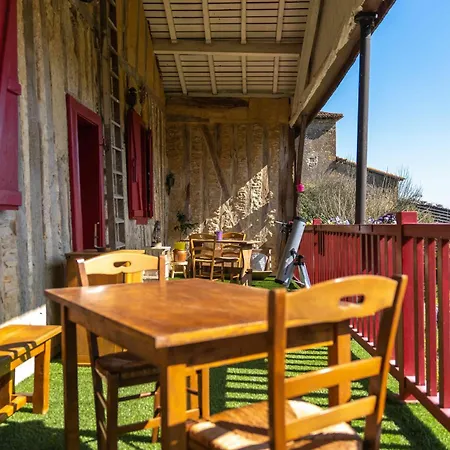 Le Logis Du Rocher *